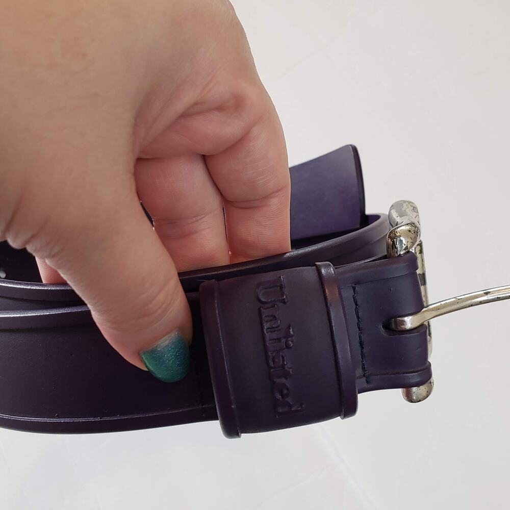 Unlisted by Kenneth  Cole purple rubber‎ belt Size Large